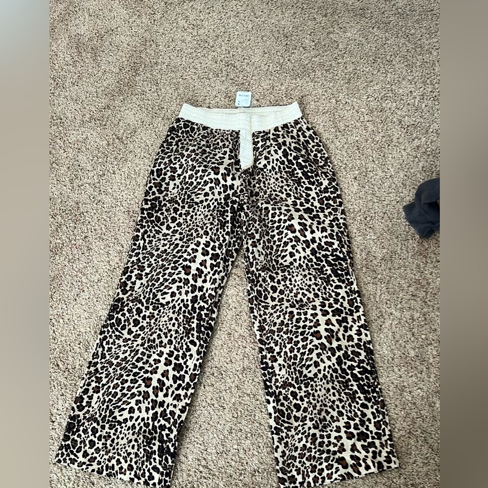 Newest tag free people cheetah pants